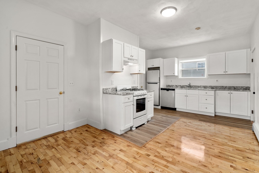 98-102 Franklin St # 4