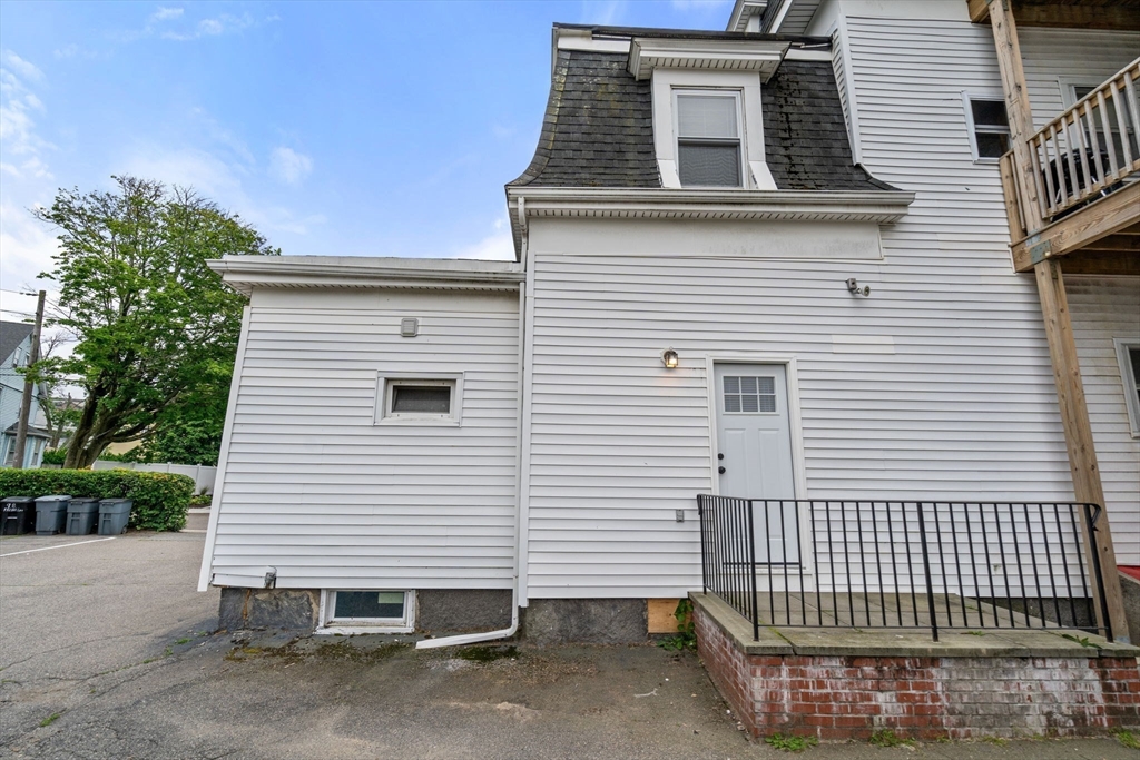 98-102 Franklin St # 4