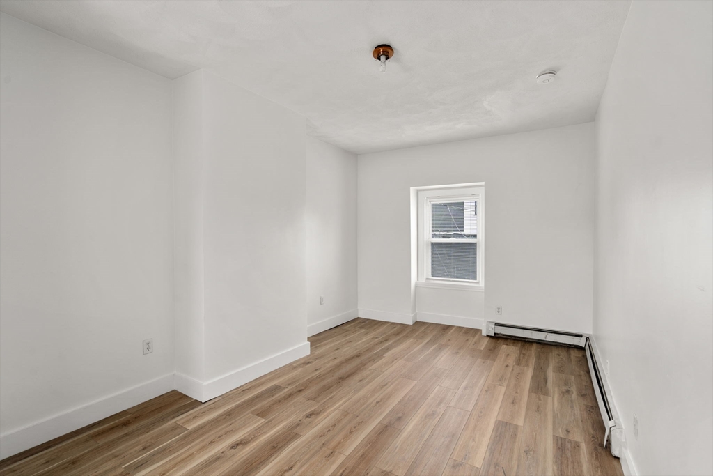 98-102 Franklin St # 4