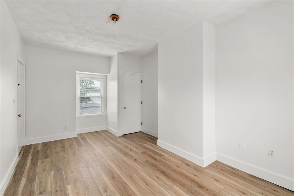 98-102 Franklin St # 4