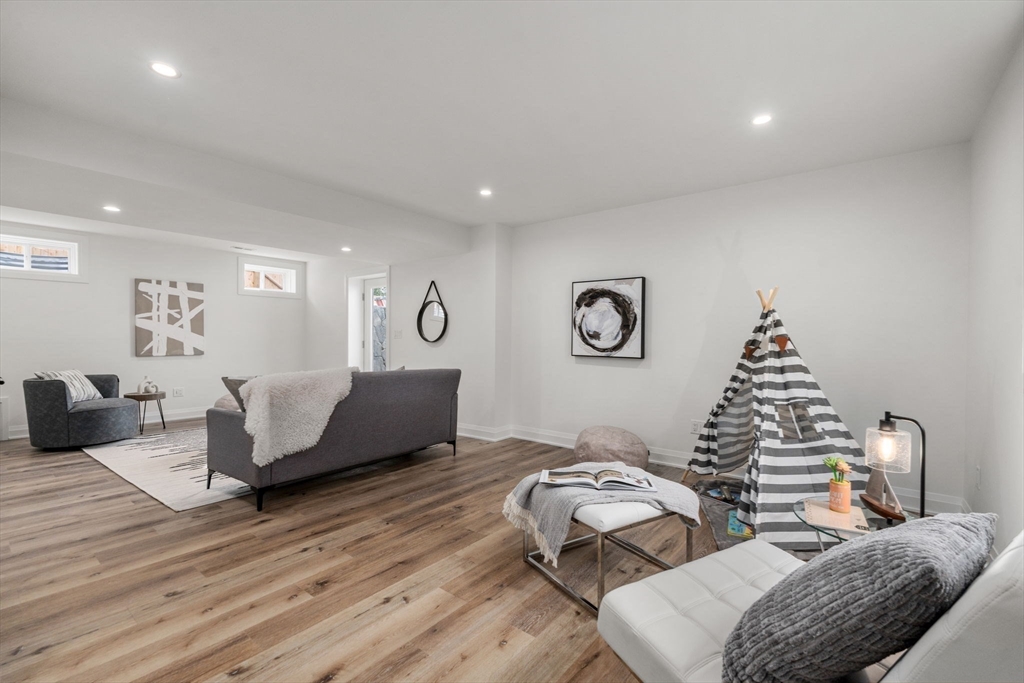 21 Johnson Place # 21