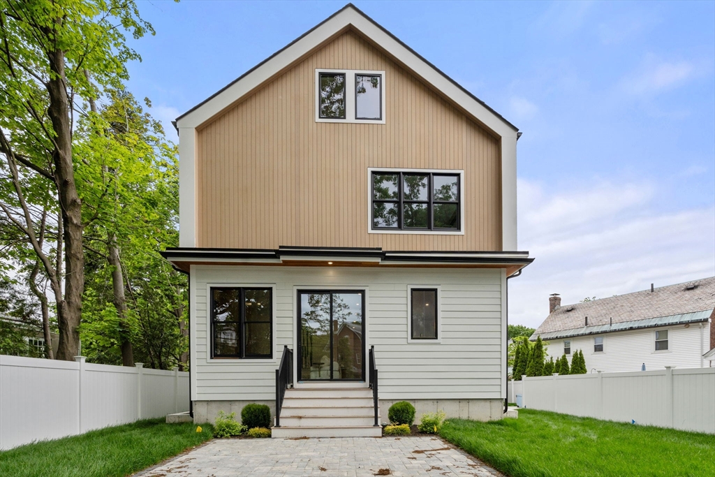 182 Hunnewell Ave # 182