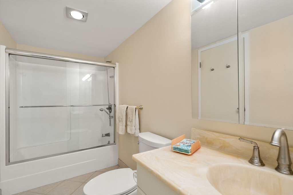 1550 Worcester # 422
