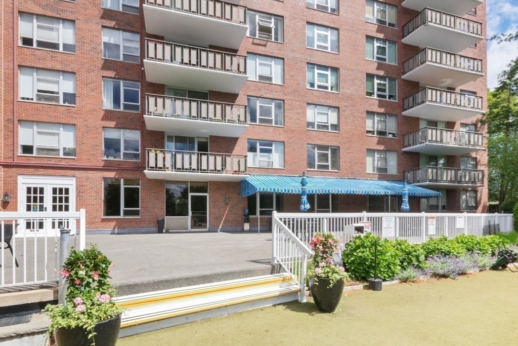 280 Boylston St # 110
