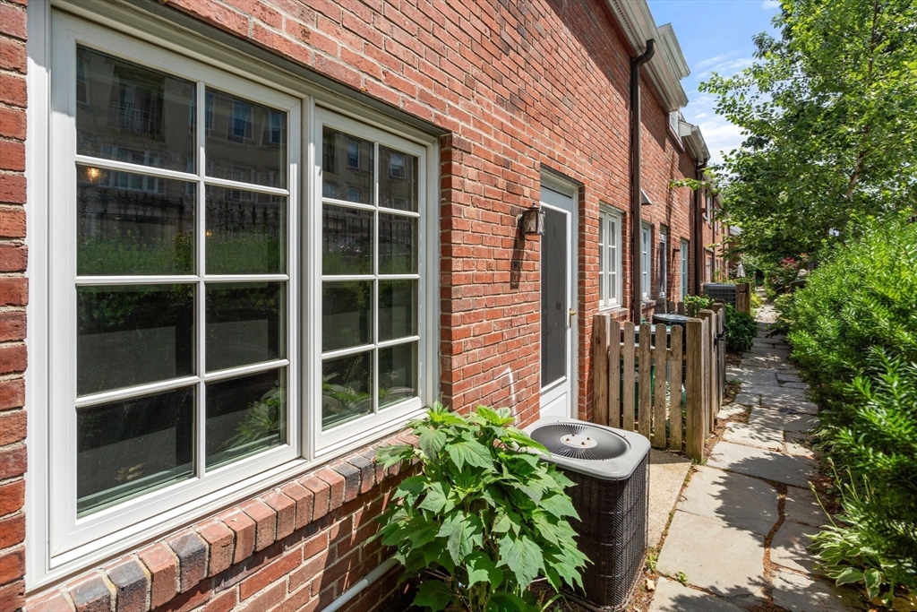 14 Still Street # 19