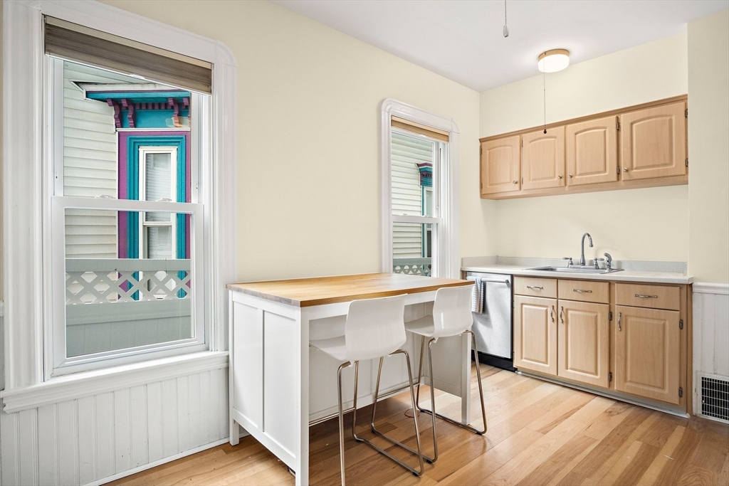10 Cottage Ave # 10