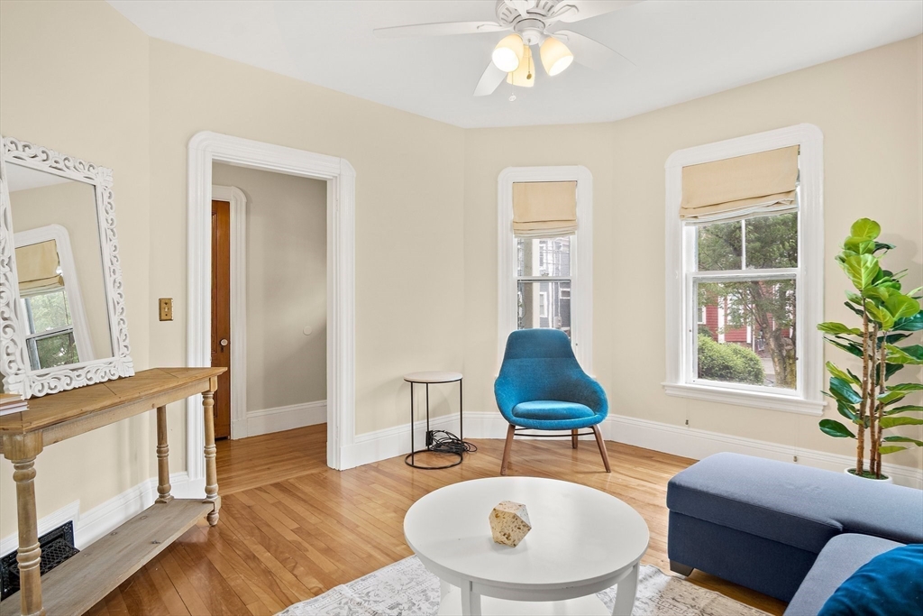10 Cottage Ave # 10