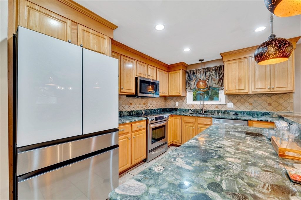 281 Falconer Ave