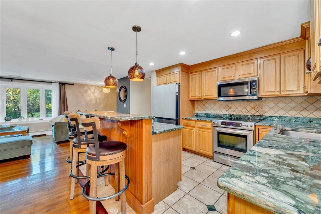 281 Falconer Ave