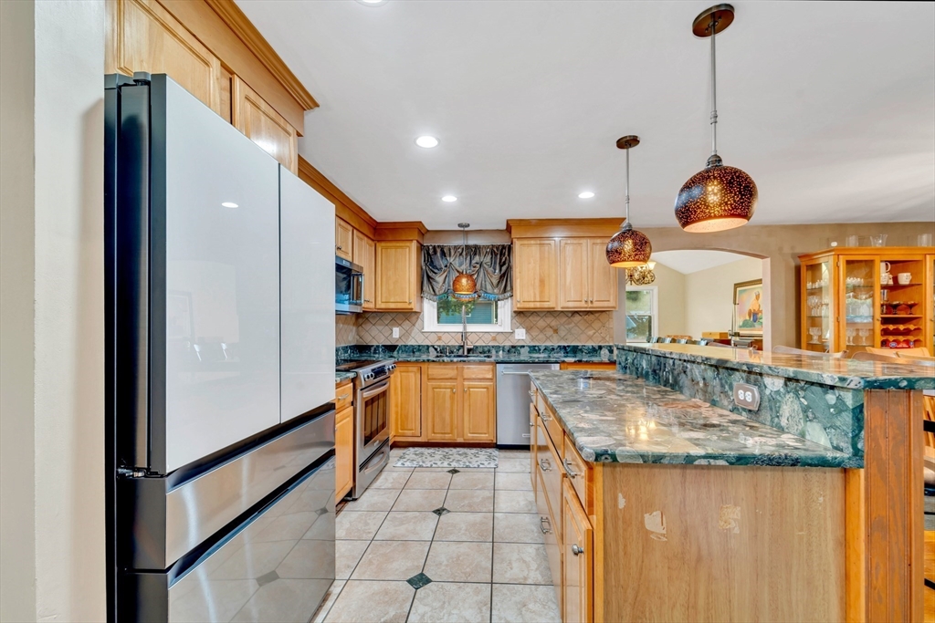 281 Falconer Ave