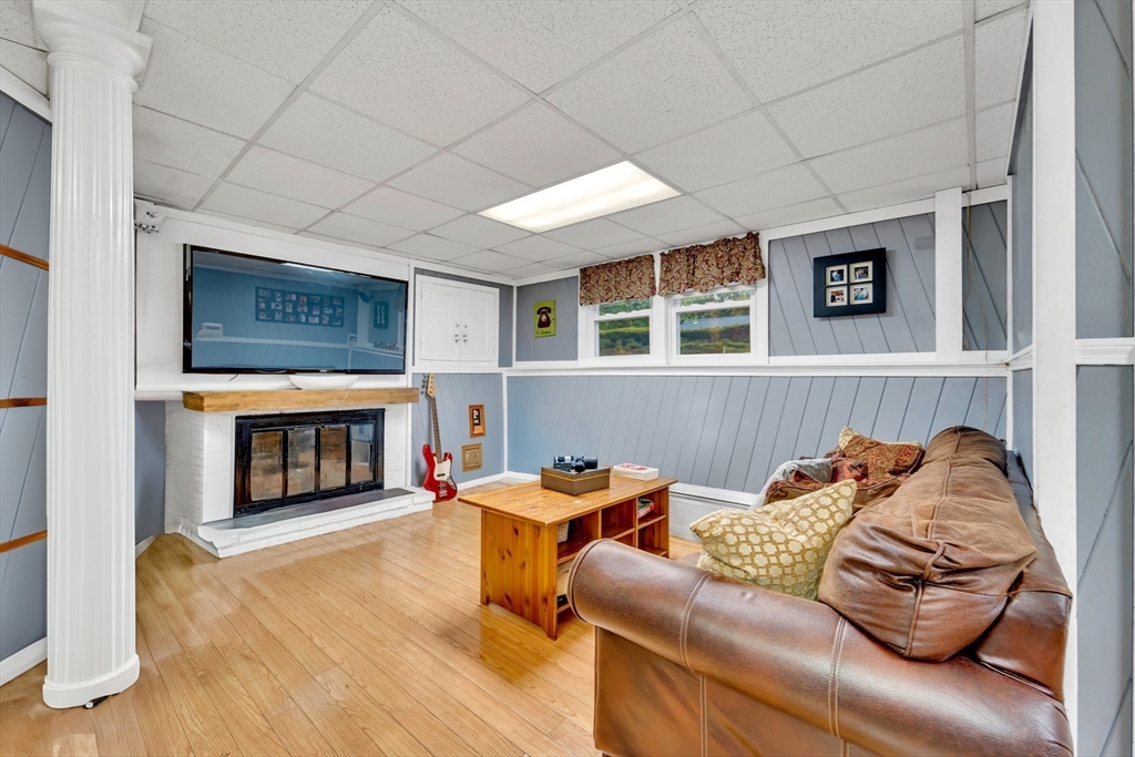 281 Falconer Ave