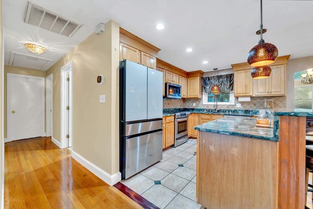 281 Falconer Ave