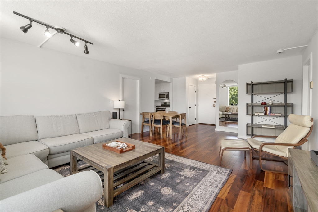 280 Boylston St # 508