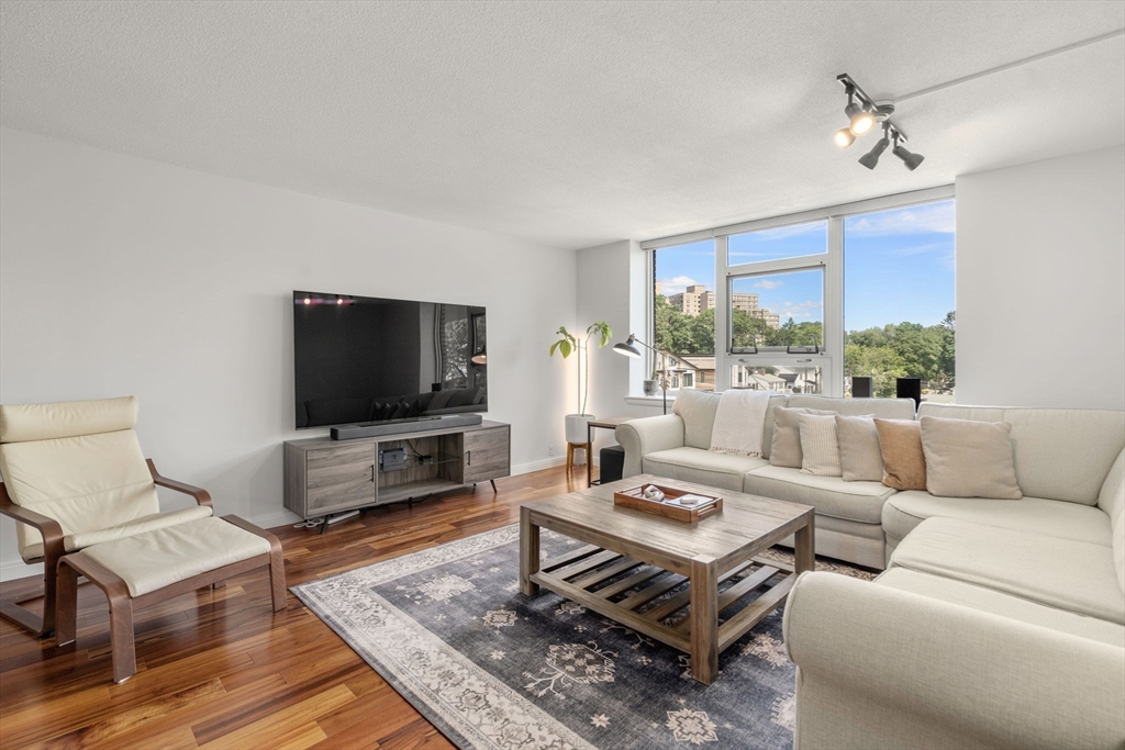 280 Boylston St # 508