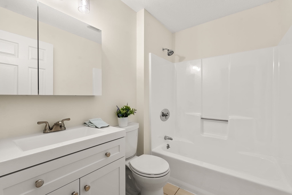 160 Pine Street # 26