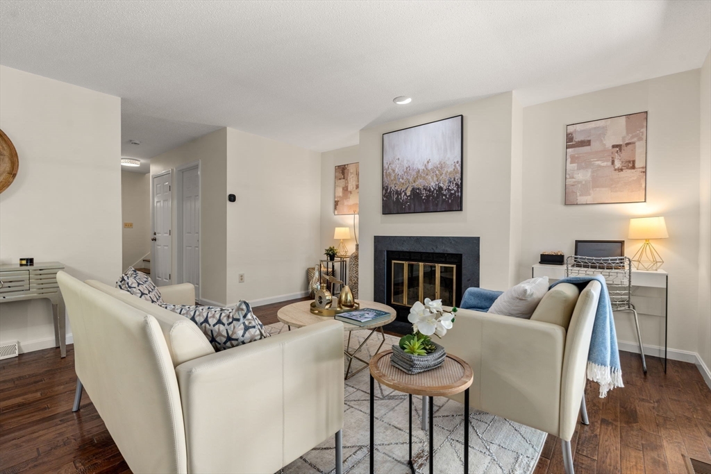 160 Pine Street # 26