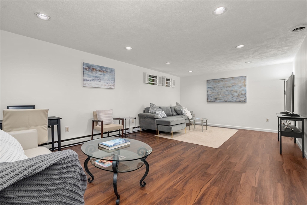 160 Pine Street # 26