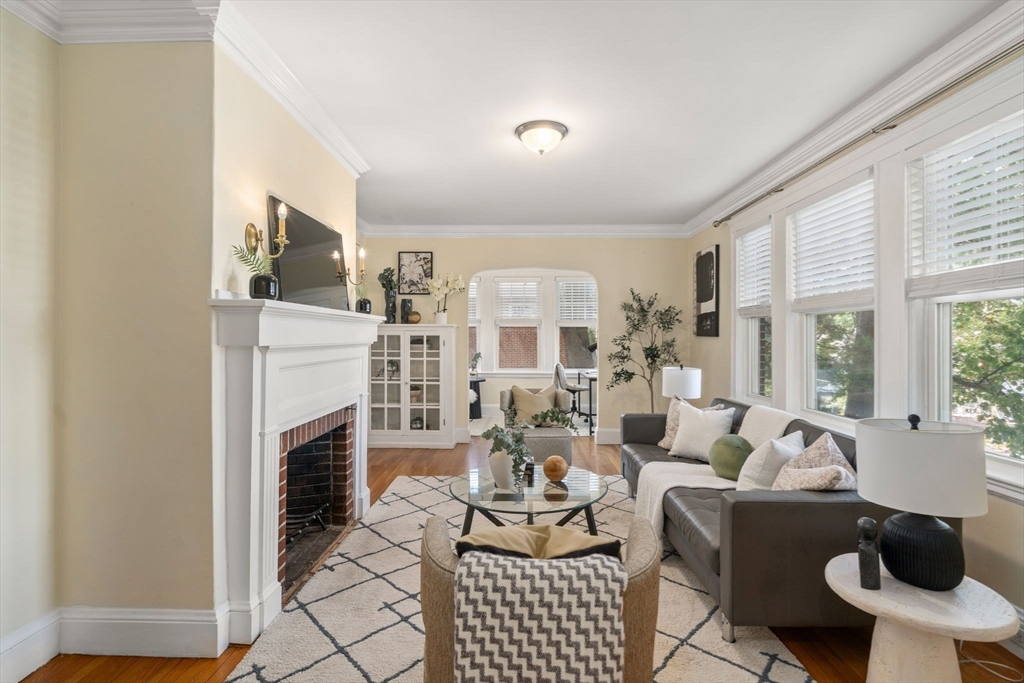 22 Holland Street # 22