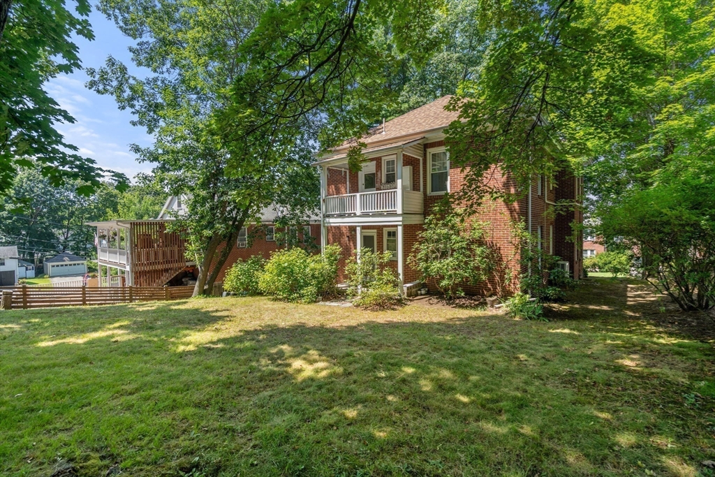 22 Holland Street # 22