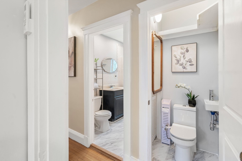 22 Holland Street # 22