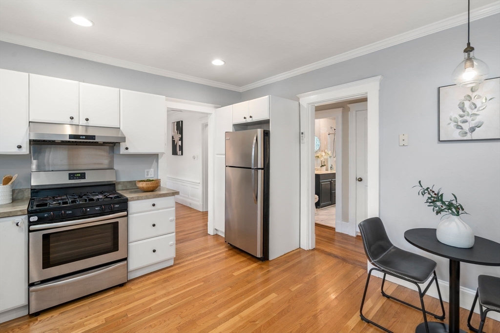 22 Holland Street # 22