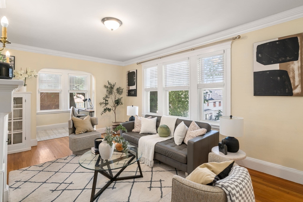 22 Holland Street # 22