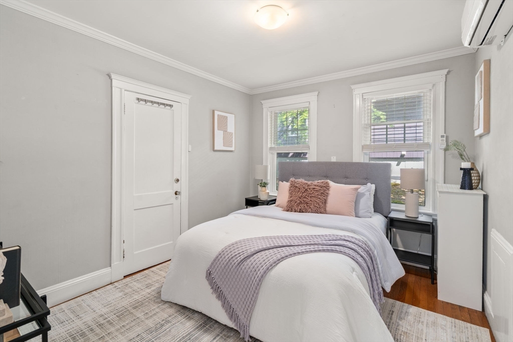 22 Holland Street # 22