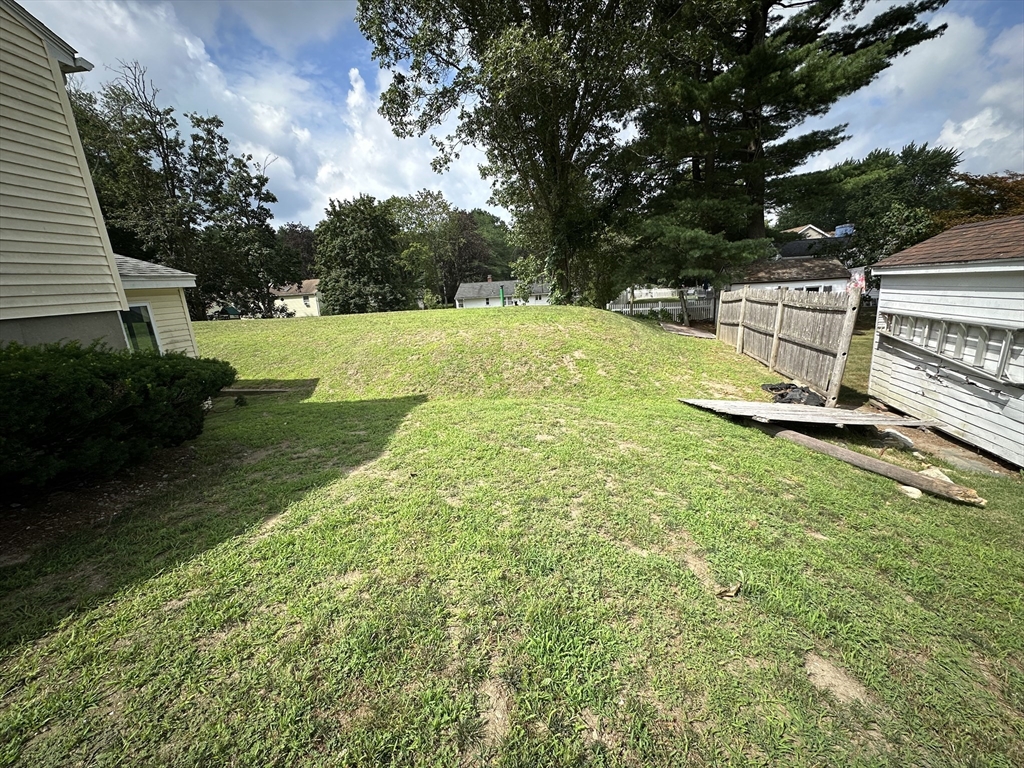 1 Country Club Rd