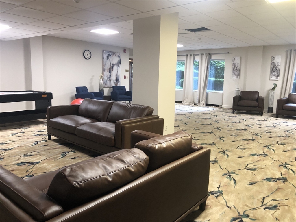 22 Chestnut Place # M4