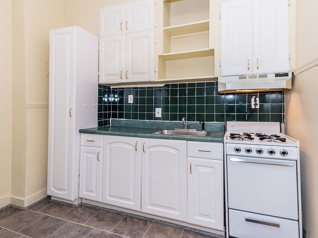 25 Westbourne Ter # 2A