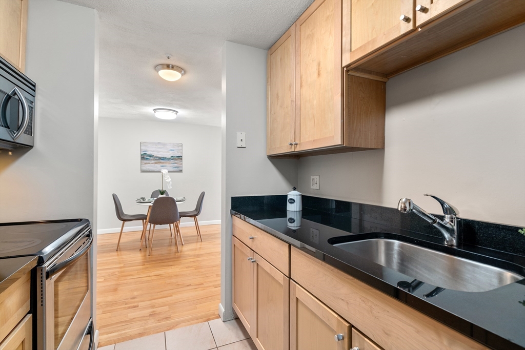 84 Grant Street # 12R