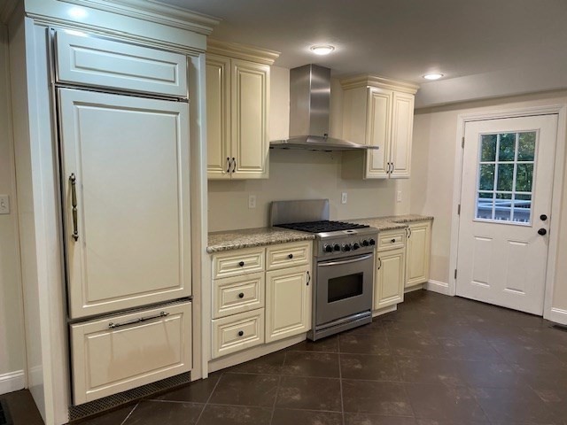 13 Lakeview Road Unit: SF