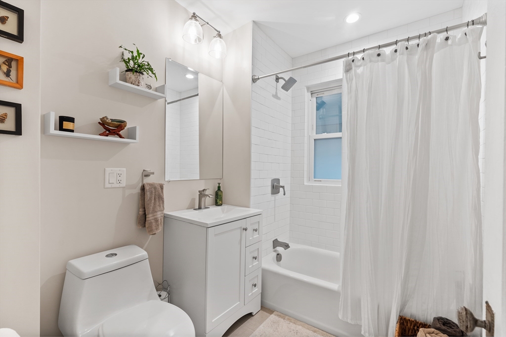 14 Hood St # 2