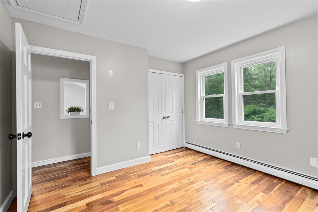 30 Bay Rd