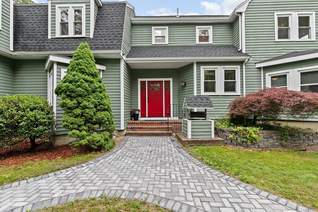 30 Bay Rd