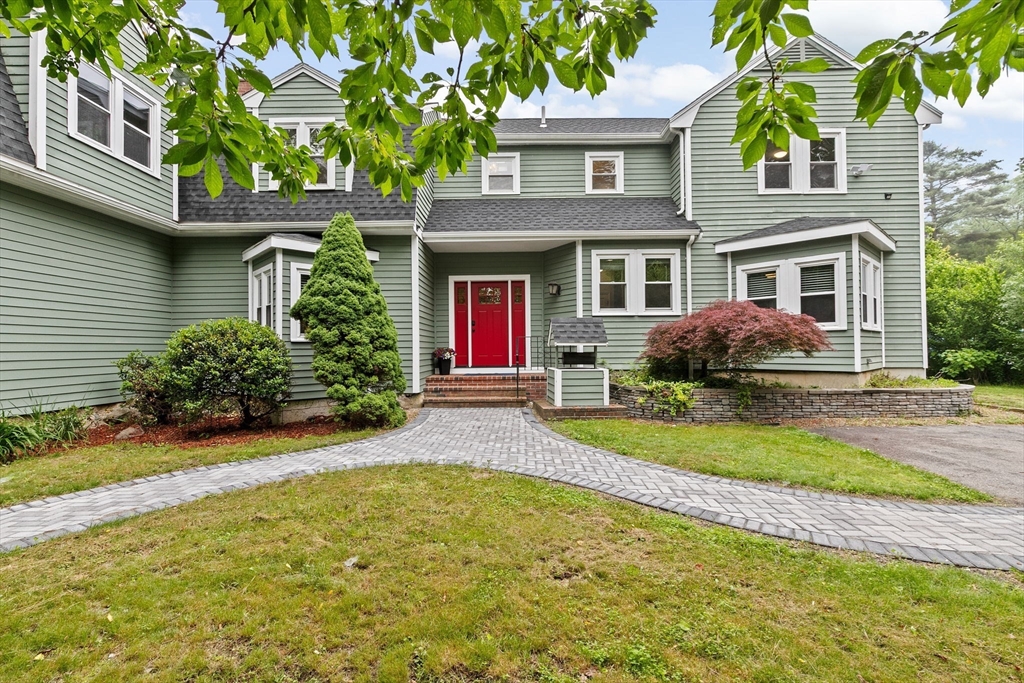 30 Bay Rd