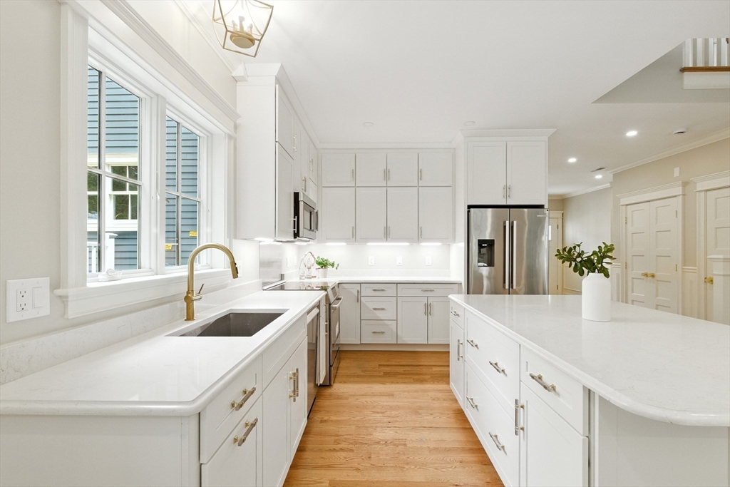 23-1 Francis Street # 1 Unit: 23-1