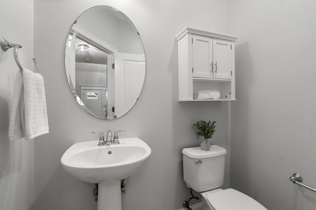 3 Monument Pl Unit 3