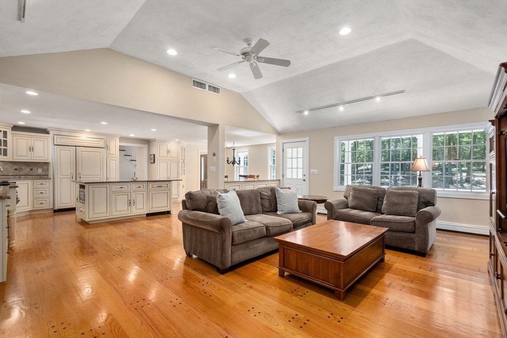 61 Old Orchard Rd