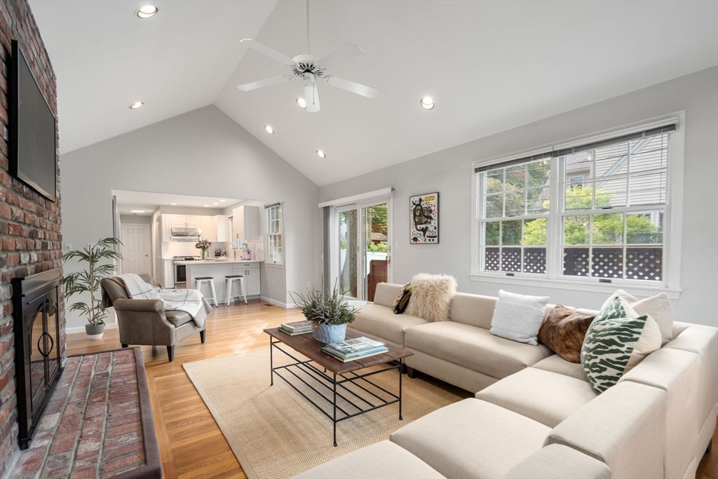 7 Arapahoe Rd