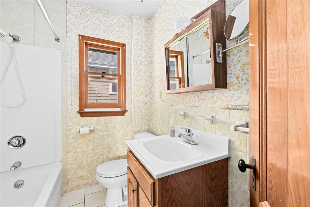 51 Linden St