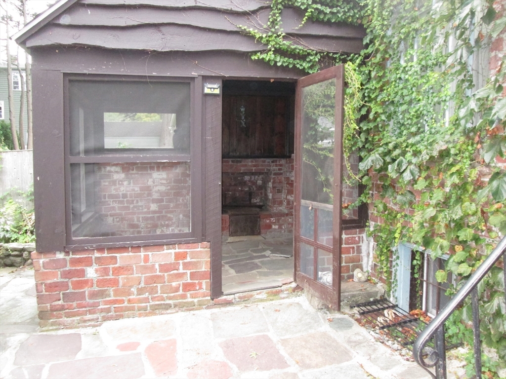 55 Burrell Street
