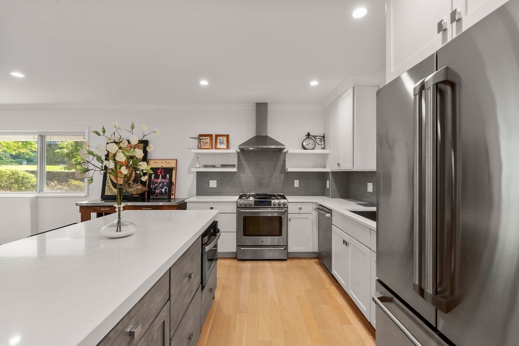 18 Chestnut Pl # 18