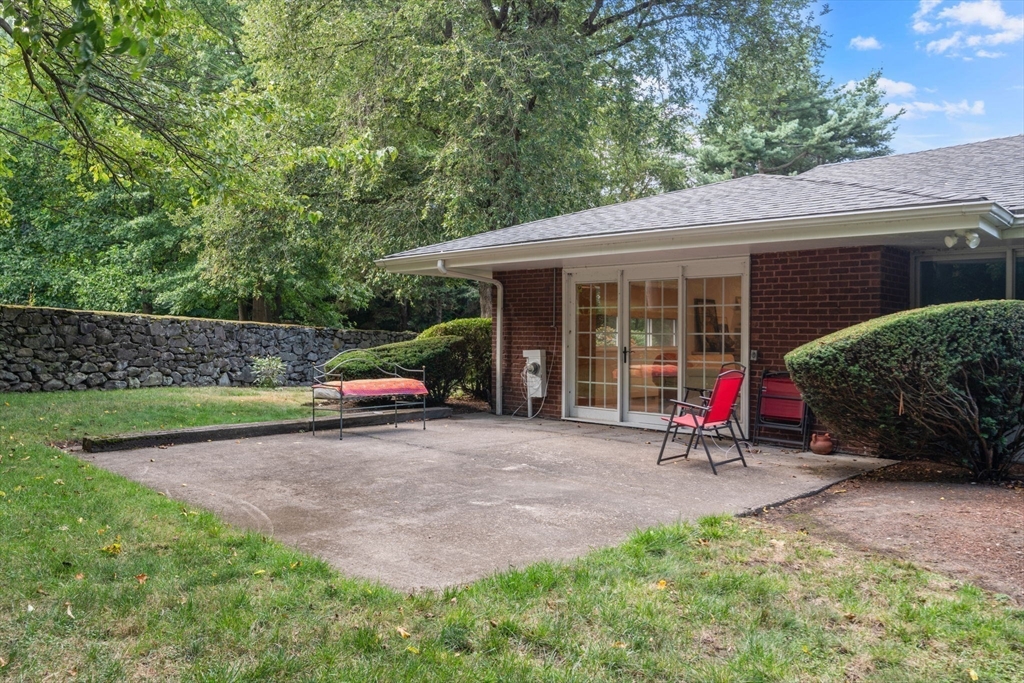 18 Chestnut Pl # 18