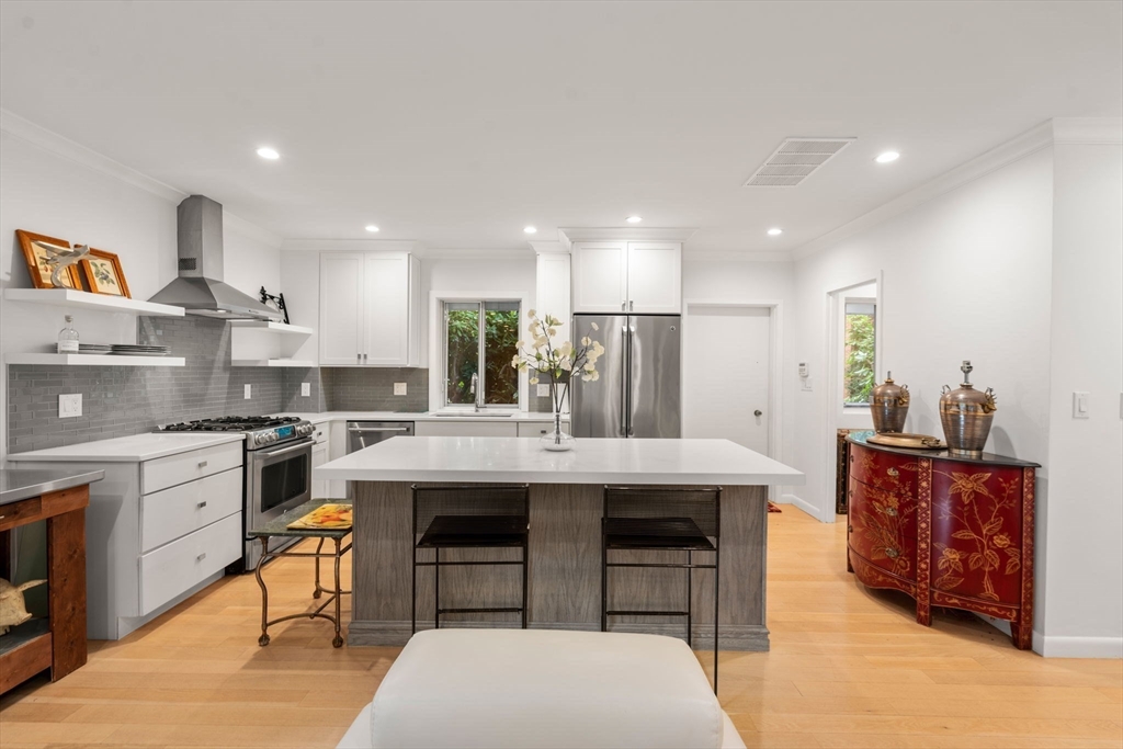 18 Chestnut Pl # 18