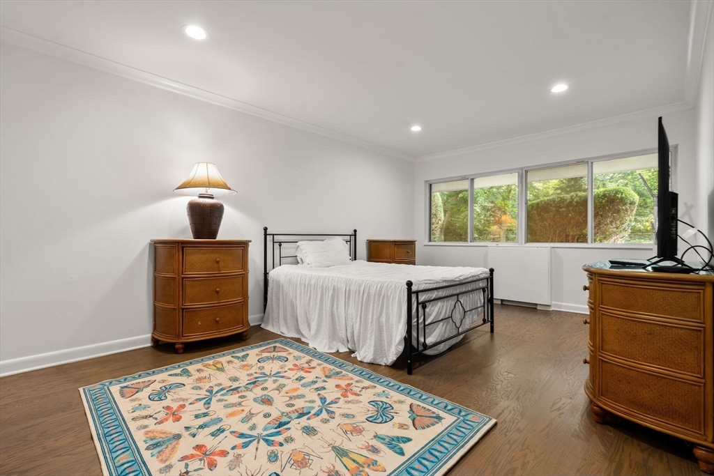 18 Chestnut Pl # 18