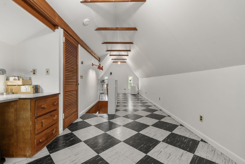 15 Allen Ave