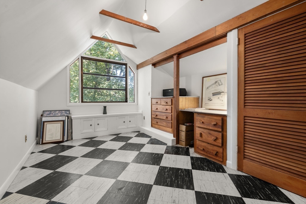 15 Allen Ave