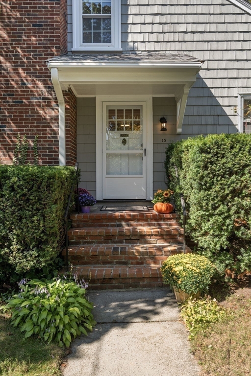 15 Allen Ave