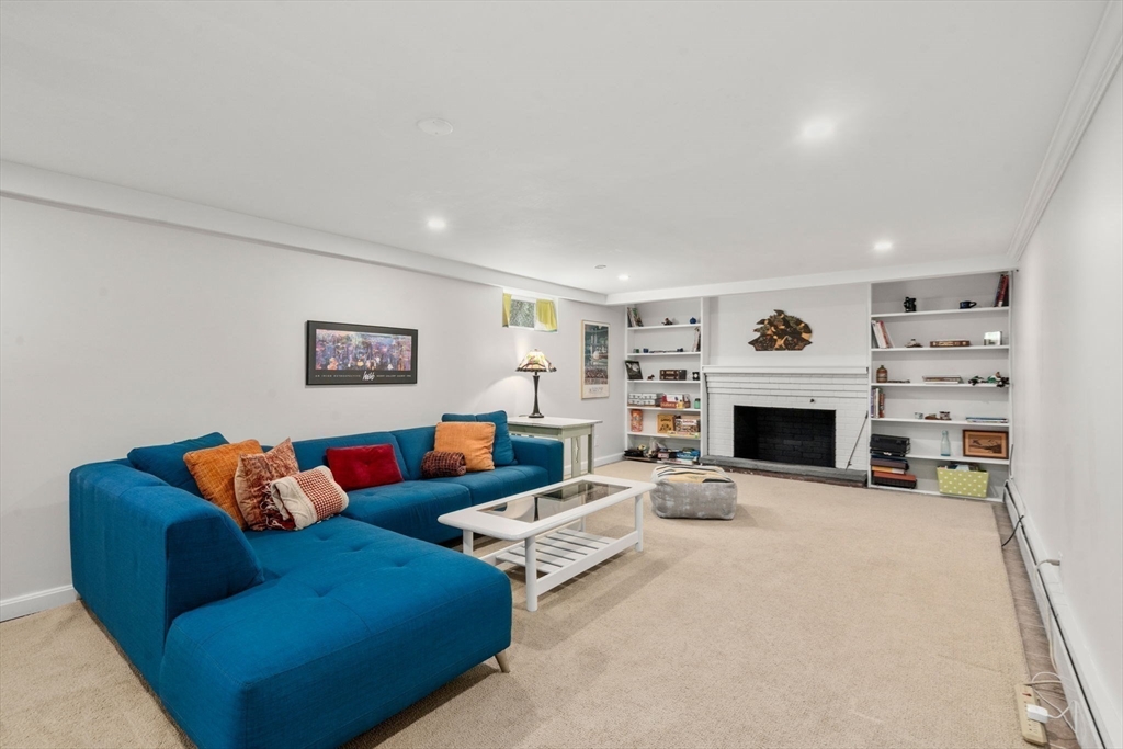 33 Joseph Rd